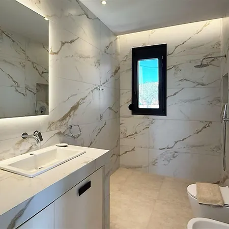 Mandarini Luxury 5 Bedrooms 12 Guests *