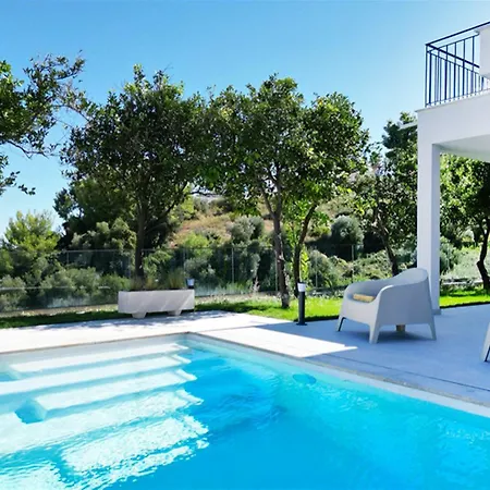 Mandarini Luxury 5 Bedrooms 12 Guests וילה