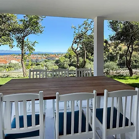 Mandarini Luxury 5 Bedrooms 12 Guests וילה