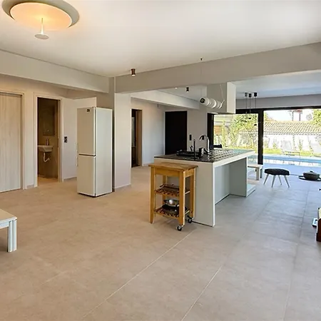 Mandarini Luxury 5 Bedrooms 12 Guests פפקוהורי