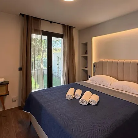 Mandarini Luxury 5 Bedrooms 12 Guests * פפקוהורי