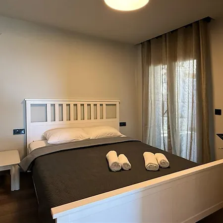 Mandarini Luxury 5 Bedrooms 12 Guests