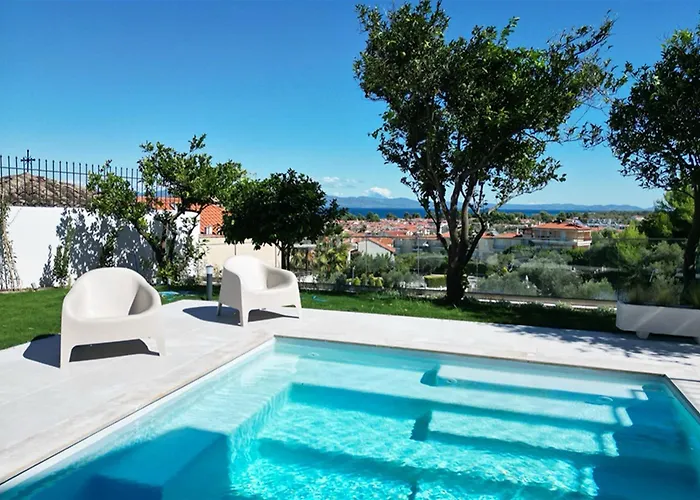 Mandarini Luxury 5 Bedrooms 12 Guests 佩科霍里