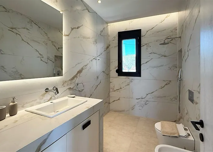Mandarini Luxury 5 Bedrooms 12 Guests *