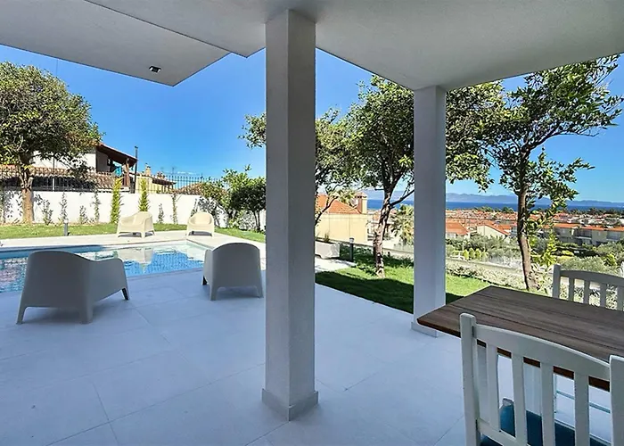 Mandarini Luxury 5 Bedrooms 12 Guests * 佩科霍里