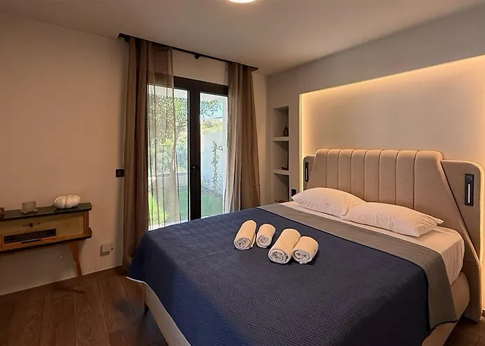 Mandarini Luxury 5 Bedrooms 12 Guests * 佩科霍里