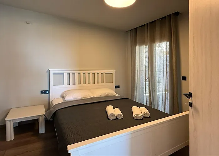 Mandarini Luxury 5 Bedrooms 12 Guests