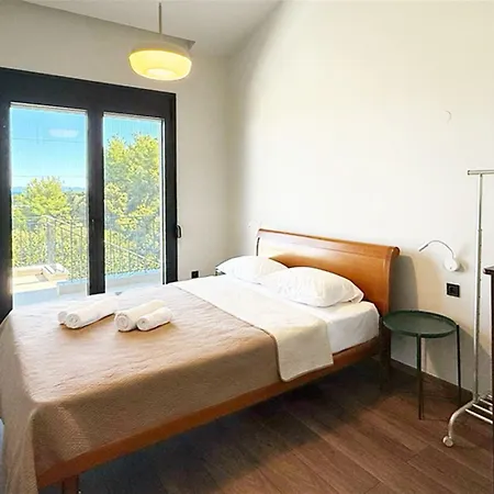 Mandarini Luxury 5 Bedrooms 12 Guests Villa Pefkochori